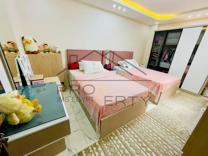 9 039118ad-b75a-4f6d-9300-64721e48f066. jpg