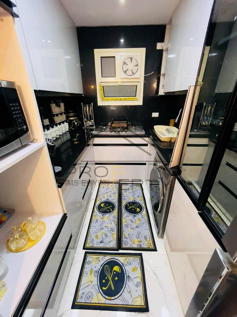 14 fd53e990-e36b-4013-959a-fa90f6f9f791. jpg