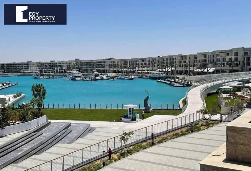 10 06636f70-5e7d-4ce0-ab78-ff3483443278. jpg