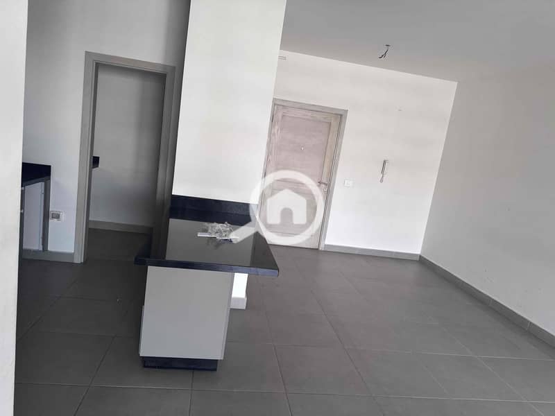 6 457f31bb-9b8e-4ca6-8f49-4dad371dbfde. jpg