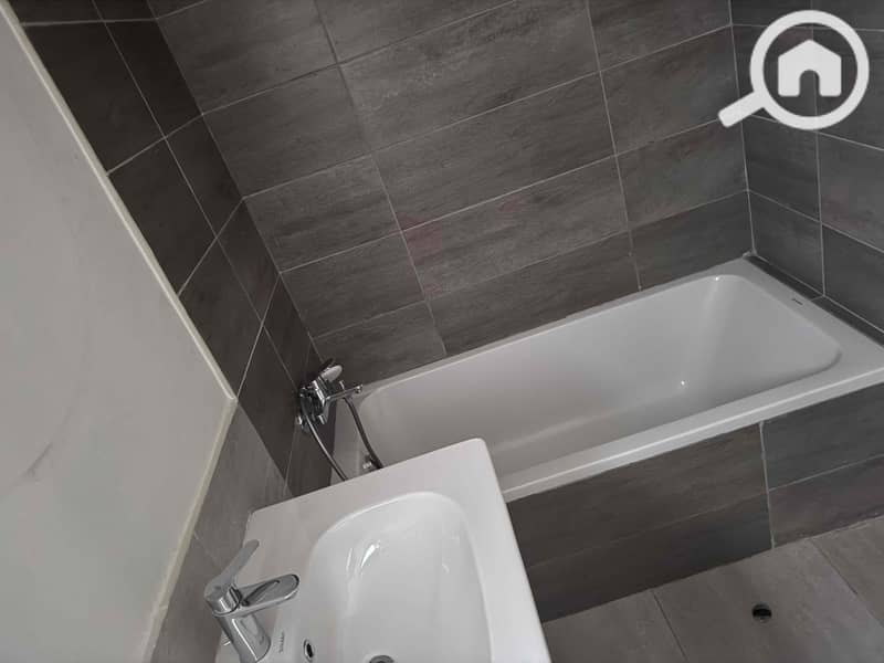 7 3ee5f145-acb7-411e-b5af-ac7a7ad39a1a. jpg