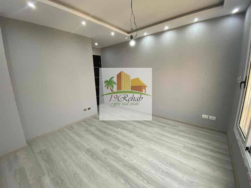 11 4217d20d-245a-4cb4-8404-c41b8f4ff52e. jpg