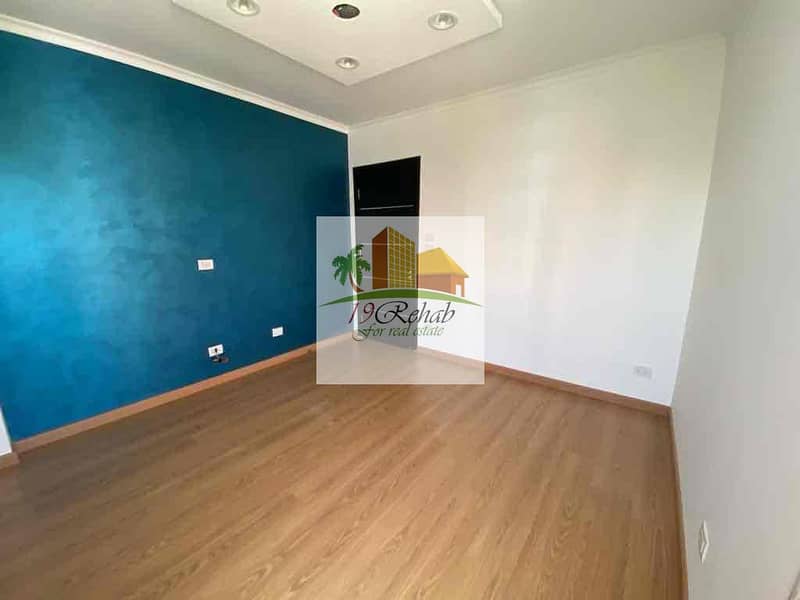 12 67b634d6-fe44-40e6-8538-eff865abd59d. jpg