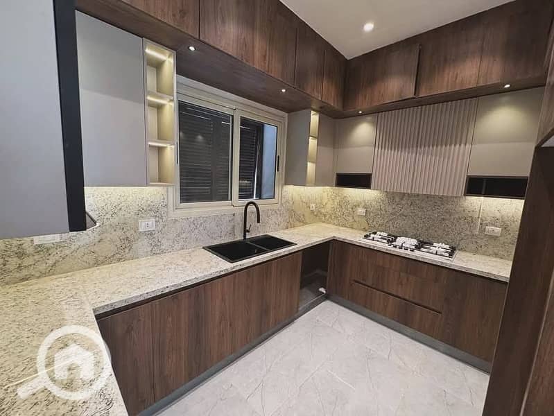 5 542756819_10077958798976770_2746659352839837033_n. jpg