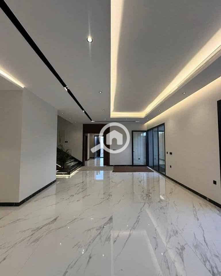 8 580983743_122187028610512505_6545336055098036526_n. jpg