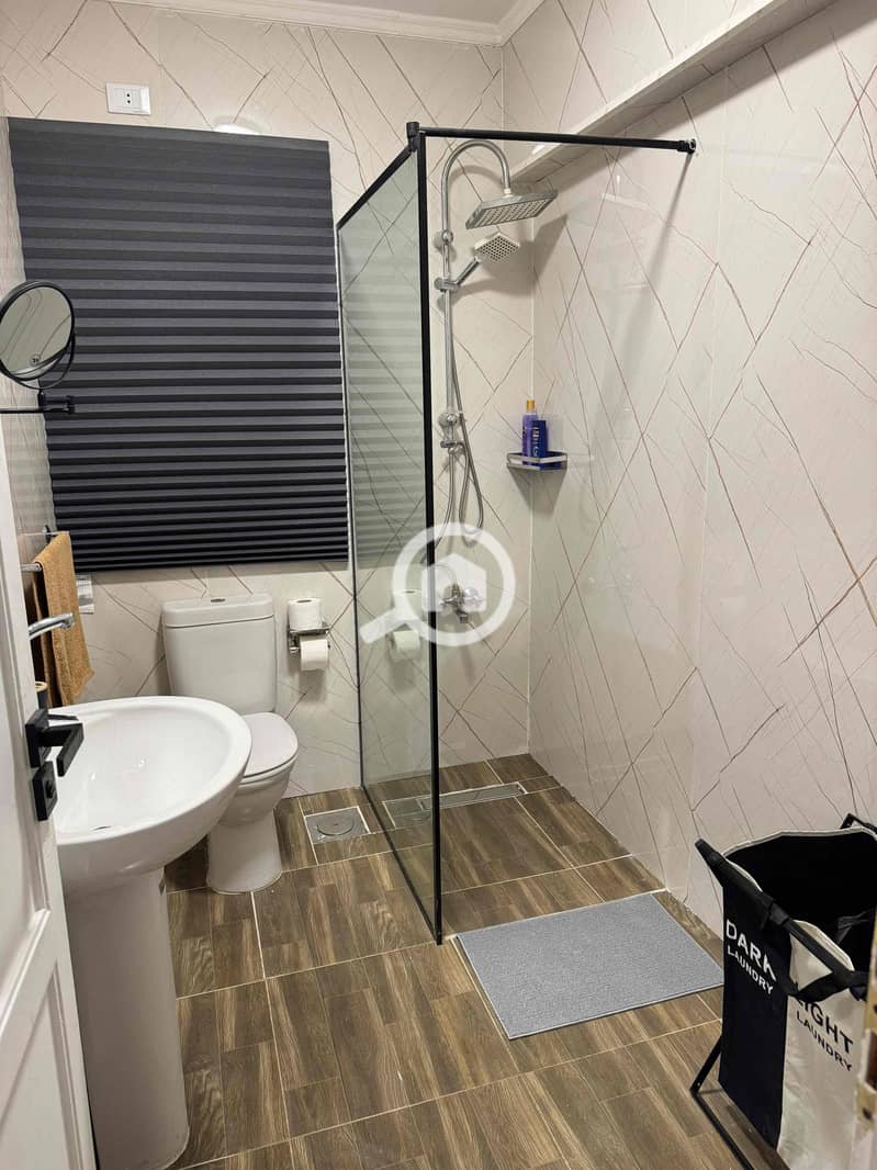 4 9ebf9e3a-bdc1-48e2-9873-776b3230e3a8. jpg