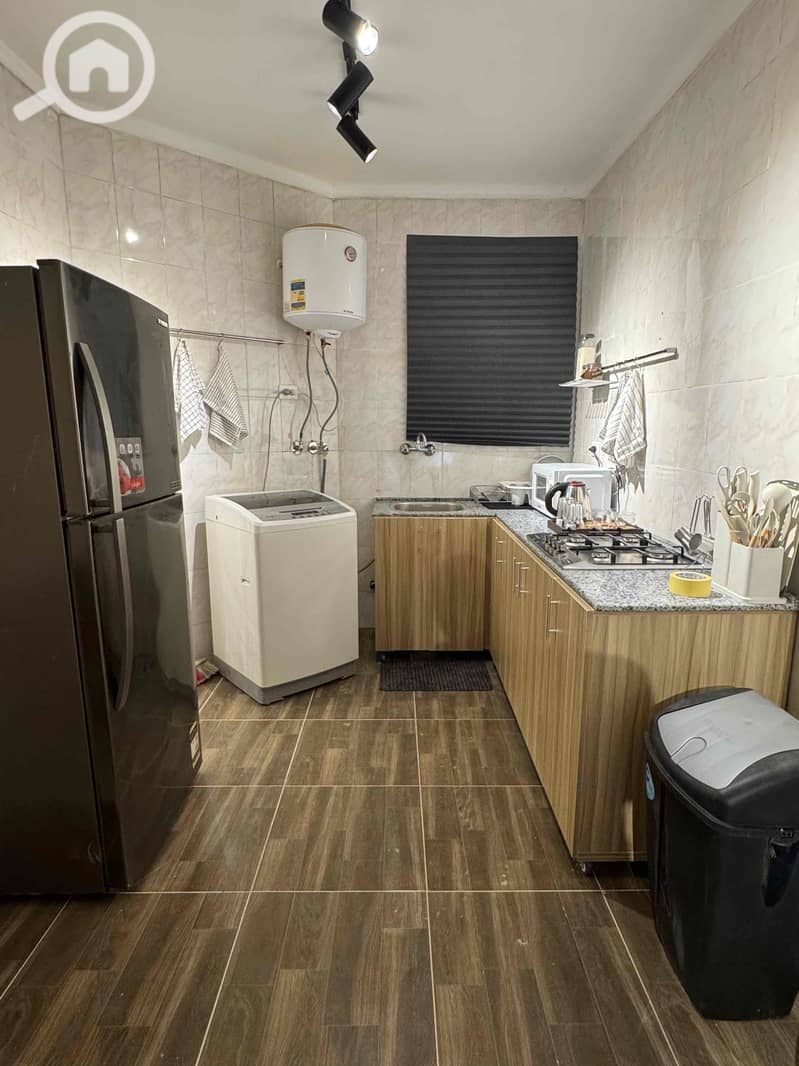 6 3a8fbf3b-5336-4935-8388-0a70d182b4b9. jpg