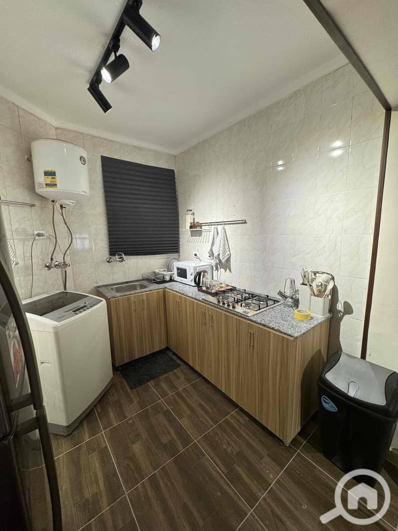 8 f1701b69-ac1c-41d8-8d96-76a755d4469e. jpg