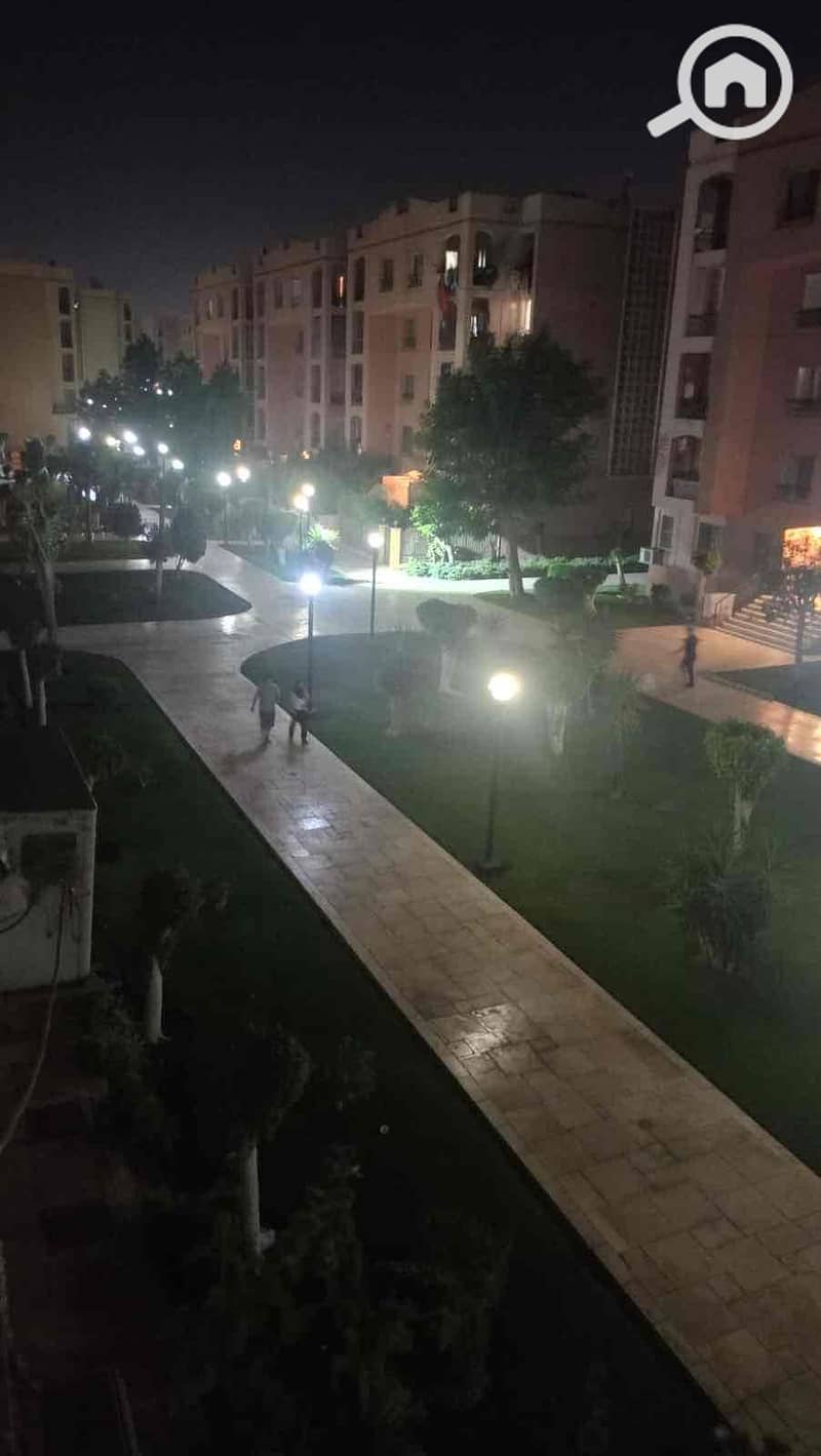 3 b79f2ecb-7728-454d-803c-db394b0eca44. jpg