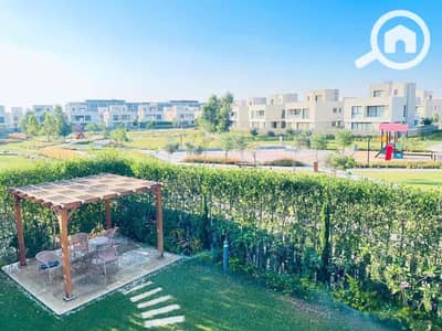 فیلا 5 غرف نوم للبيع في مدينة الشروق، القاهرة - 1d045a38-f896-440f-af42-226abc5142d4. jpg