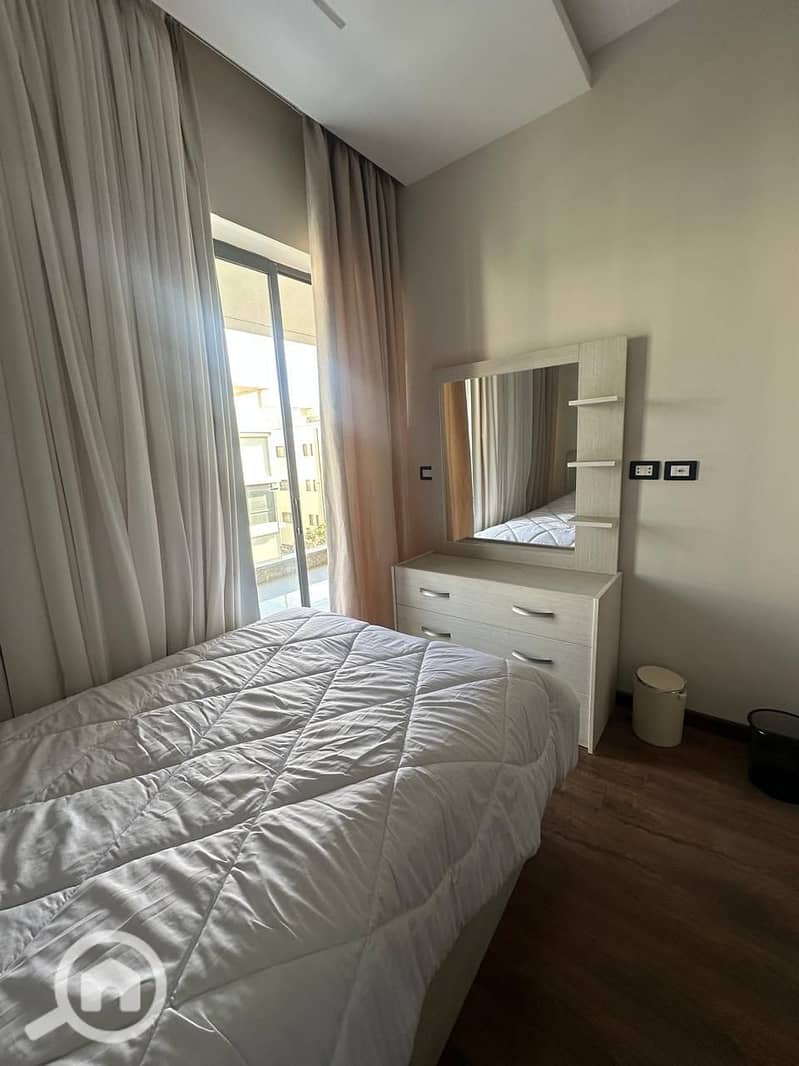 9 898de9ff-3ced-41fd-8e17-2827ce49e9ff. jpg