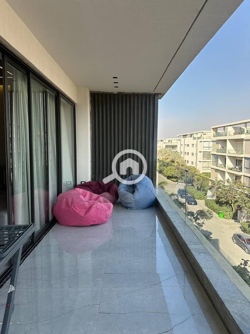 11 222203e4-651c-4b81-935c-feb0011d8d10. jpg