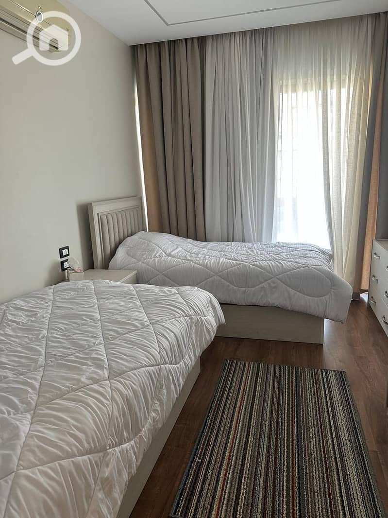 13 37150930-79f0-4181-8085-87fac74c077e. jpg