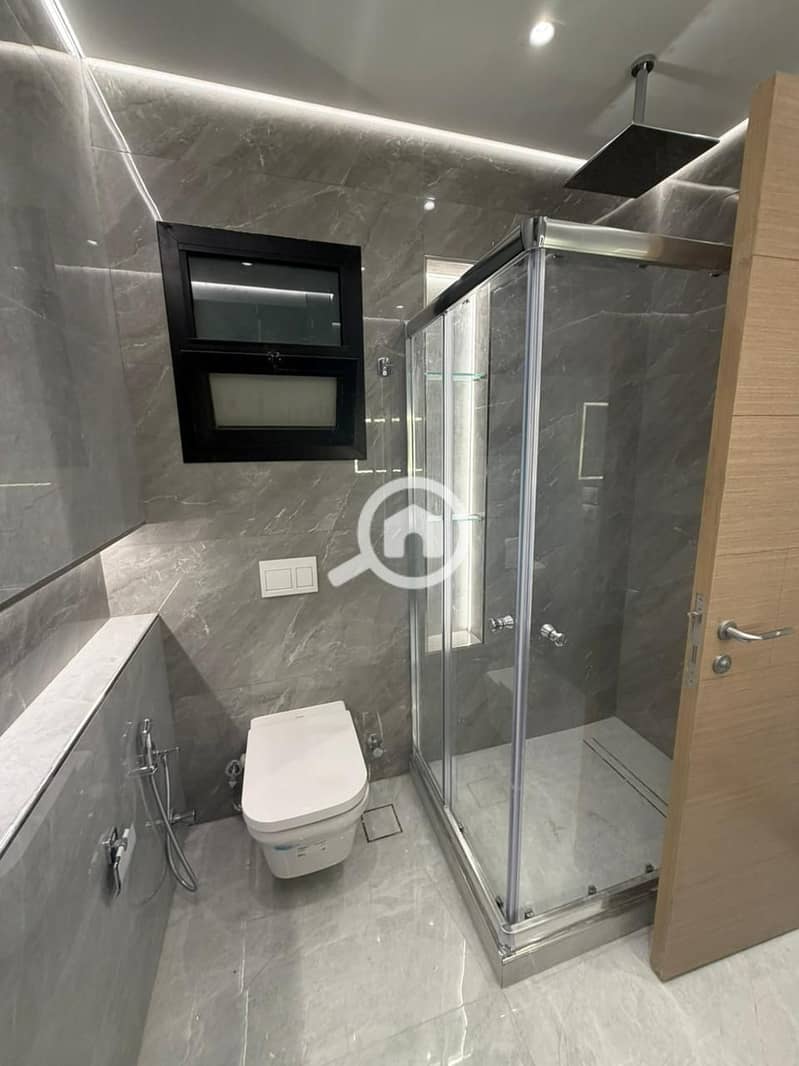 13 aec4988e-6565-4366-82c6-899ad0579b09. jpg