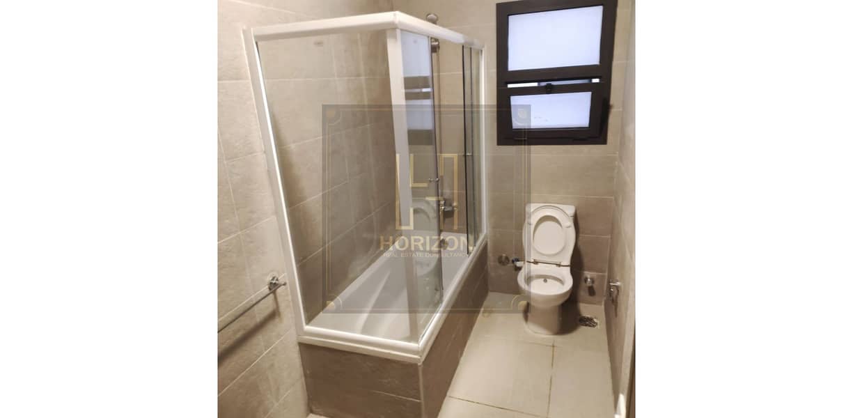 10 WhatsApp Image 2025-11-07 at 11.42. 47 PM (4). jpg