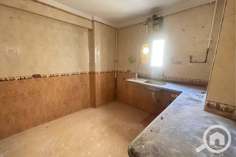 5 Untitled-1_0002_Generative Fill 2. jpg