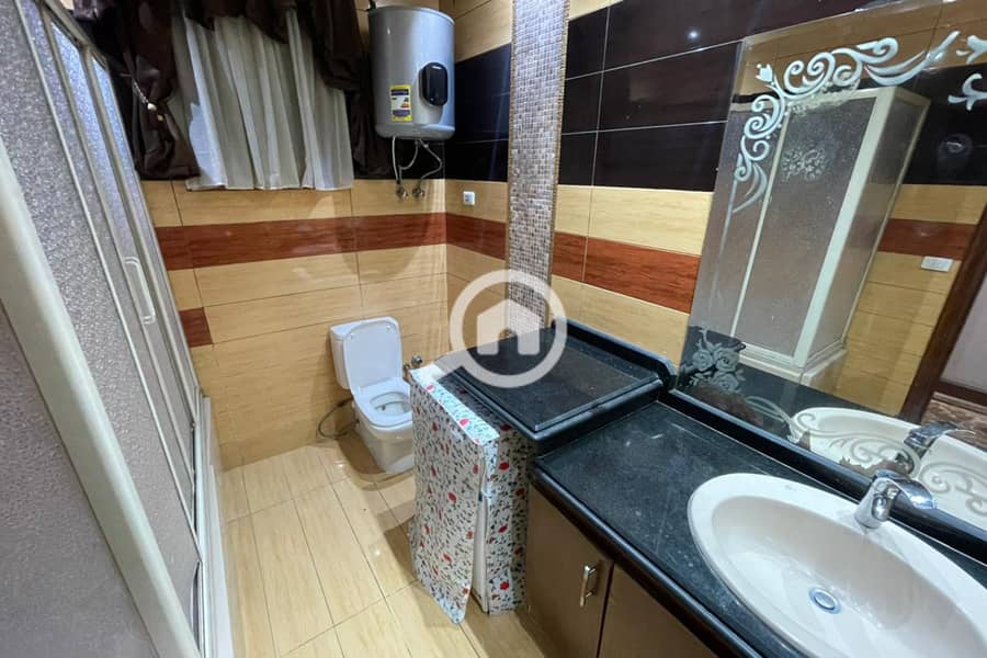 10 Untitled-1_0009_b58d561f-1e7b-46d7-8f50-11a024704319. jpg