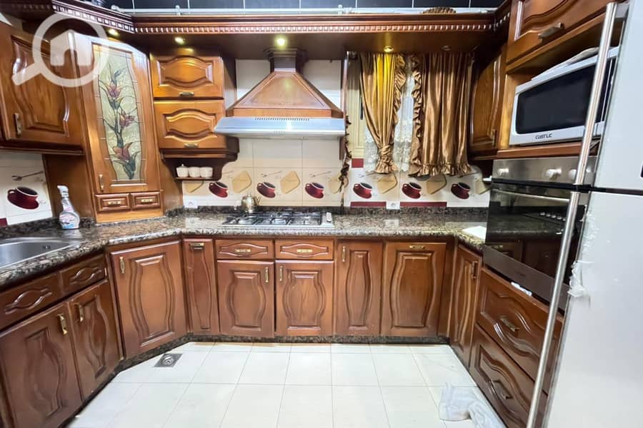 12 Untitled-1_0011_a4fdc7d8-973a-4918-9766-841609172b58. jpg