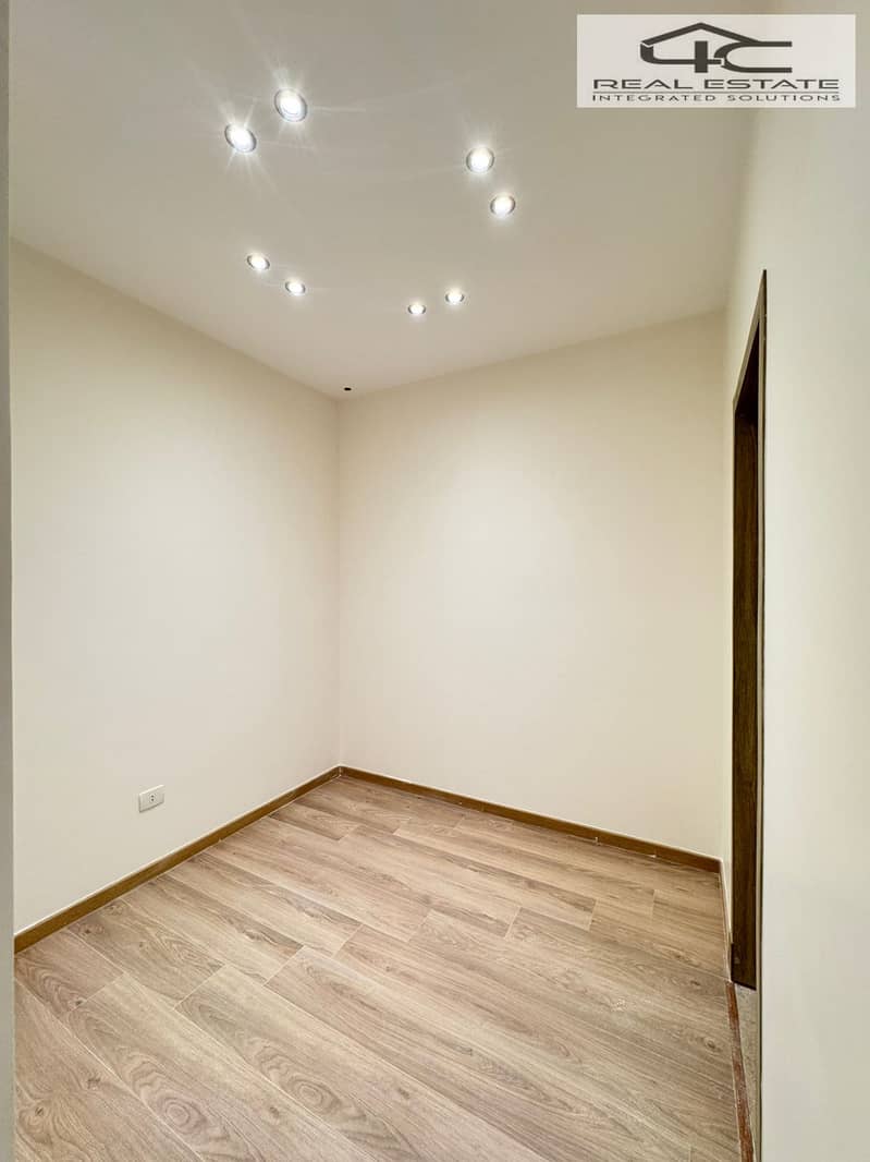 6 WhatsApp Image 2025-11-14 at 4.35. 14 PM (3). jpeg