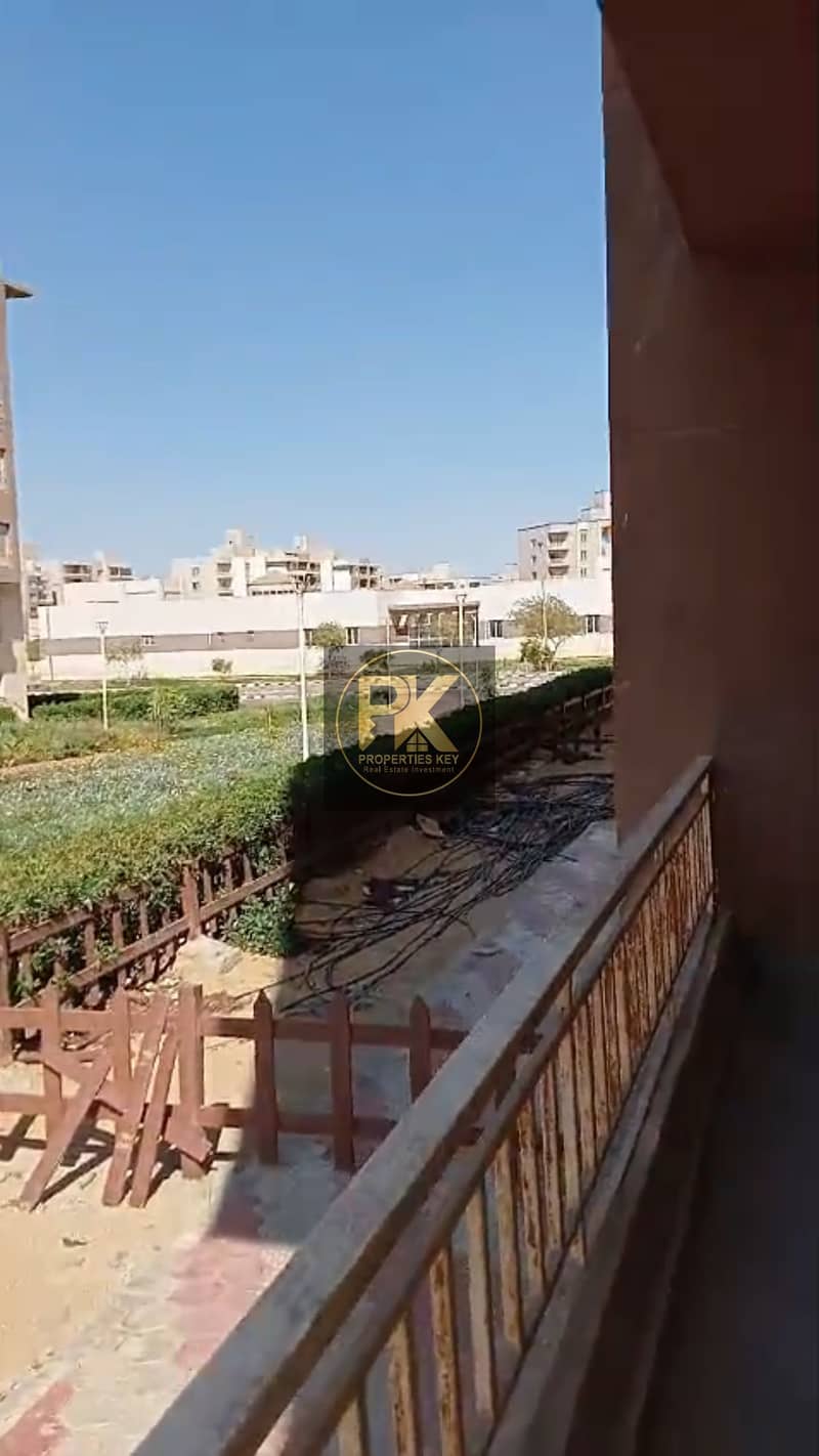 4 570CA4E8-4979-4C8A-A403-C937B7C18606. png