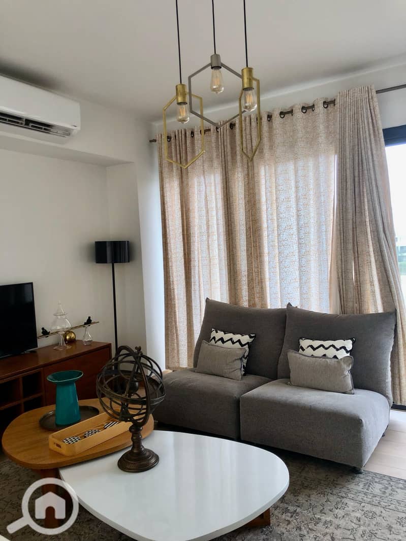 4 247d14c5-e76a-465b-8063-41135862e2e0. jpg