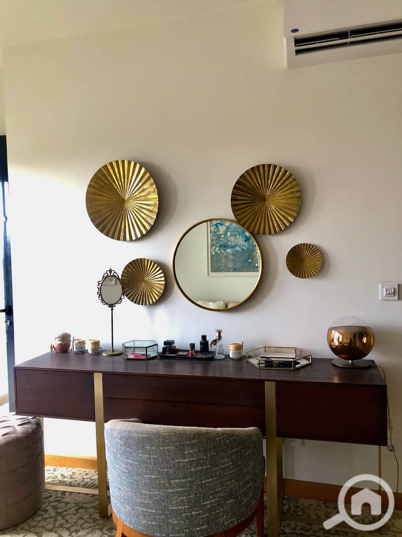 7 28a81b1b-5fa4-43e0-9838-ee916523a711. jpg