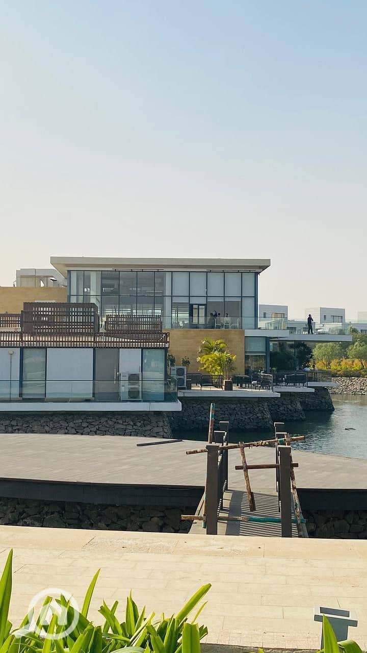 10 photo_2025-03-23_23-21-28. jpg