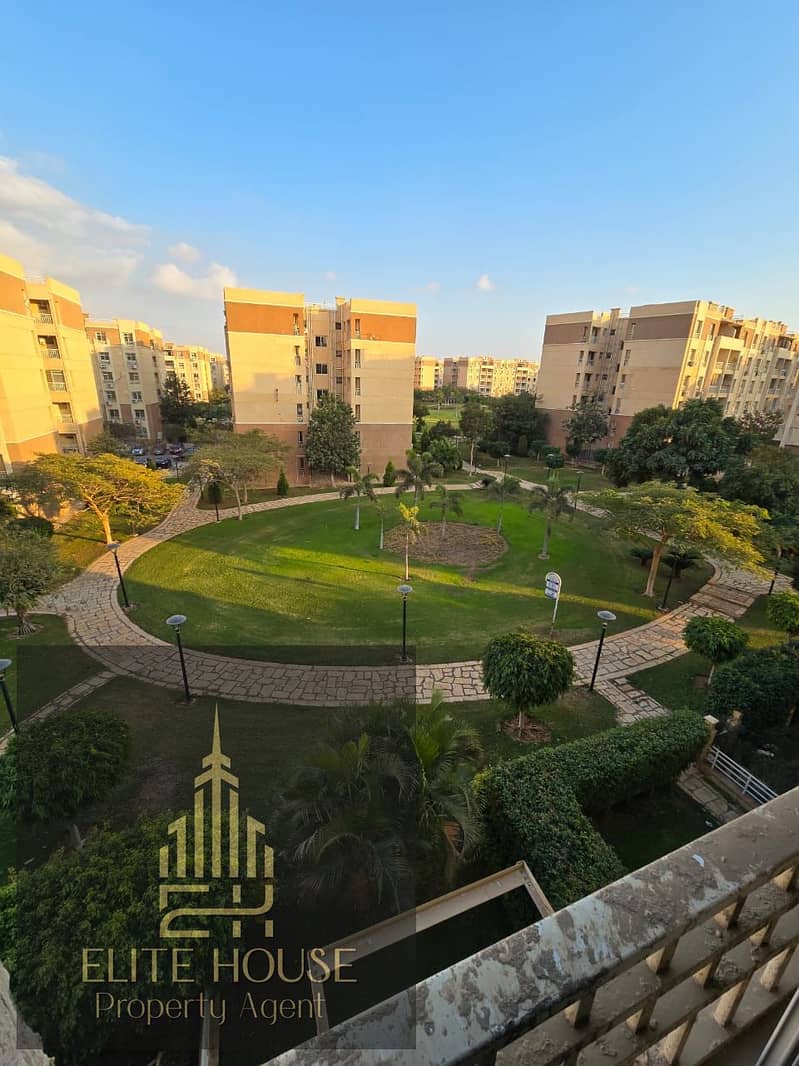 10 f84aaf4a-5dff-4009-8216-9eea33295076. jpg