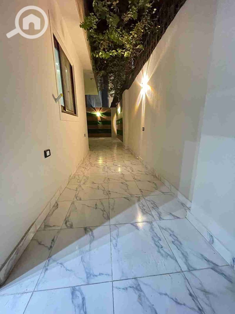 1000621089. jpg 1000621089. jpg