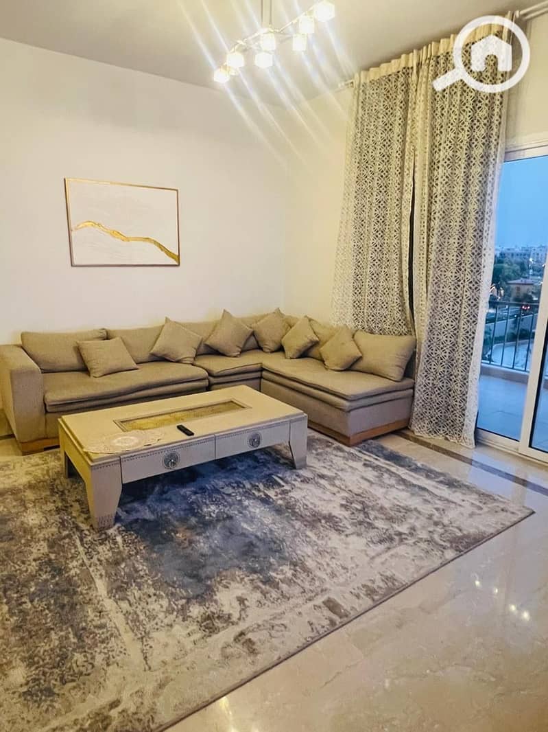 4 82b32165-a8f6-4851-ab03-9dea63045aff. jpeg