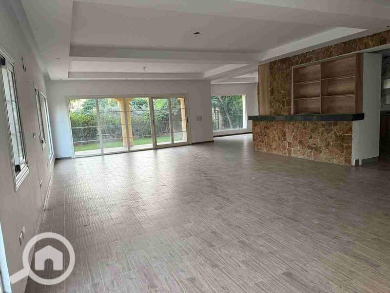 1000173433. jpg 1000173433. jpg