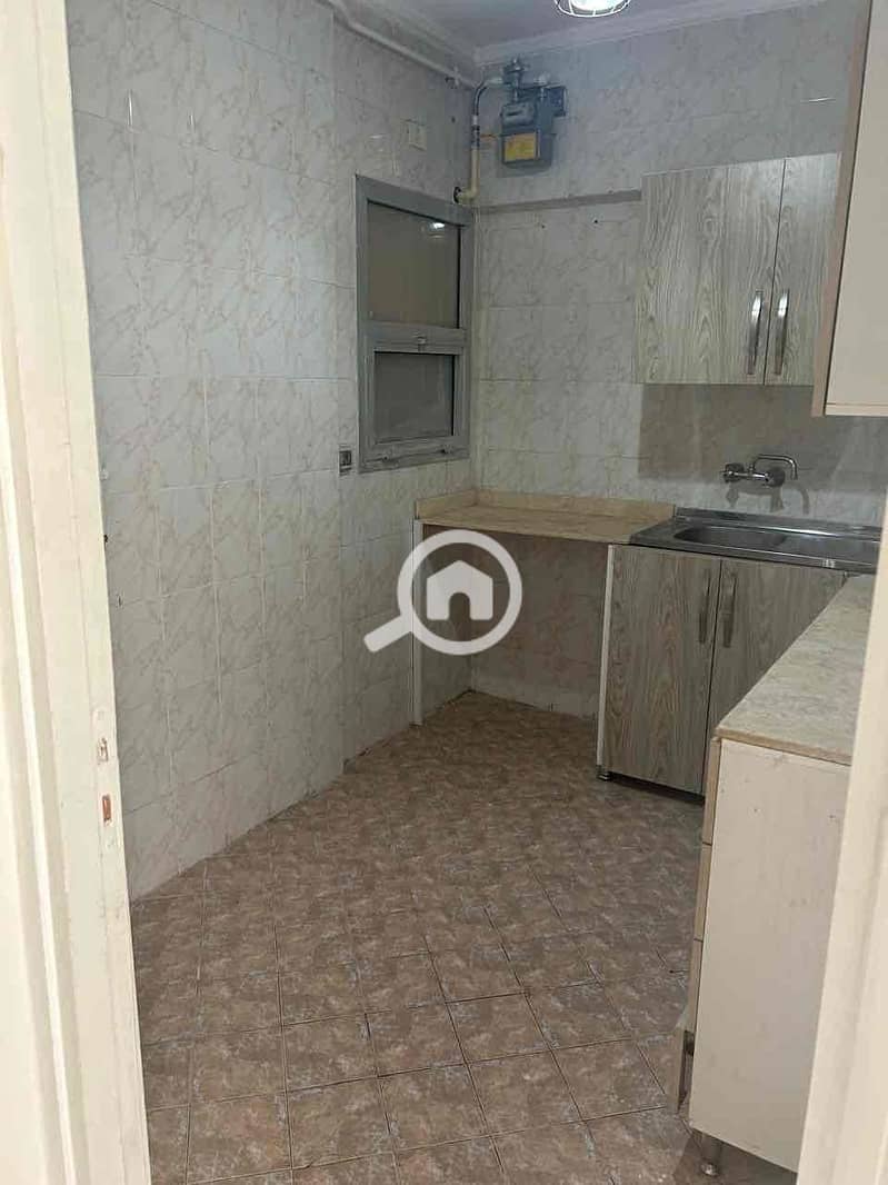 7 2774af13-e44a-419f-89b4-4ab44d69d7e8. jpg