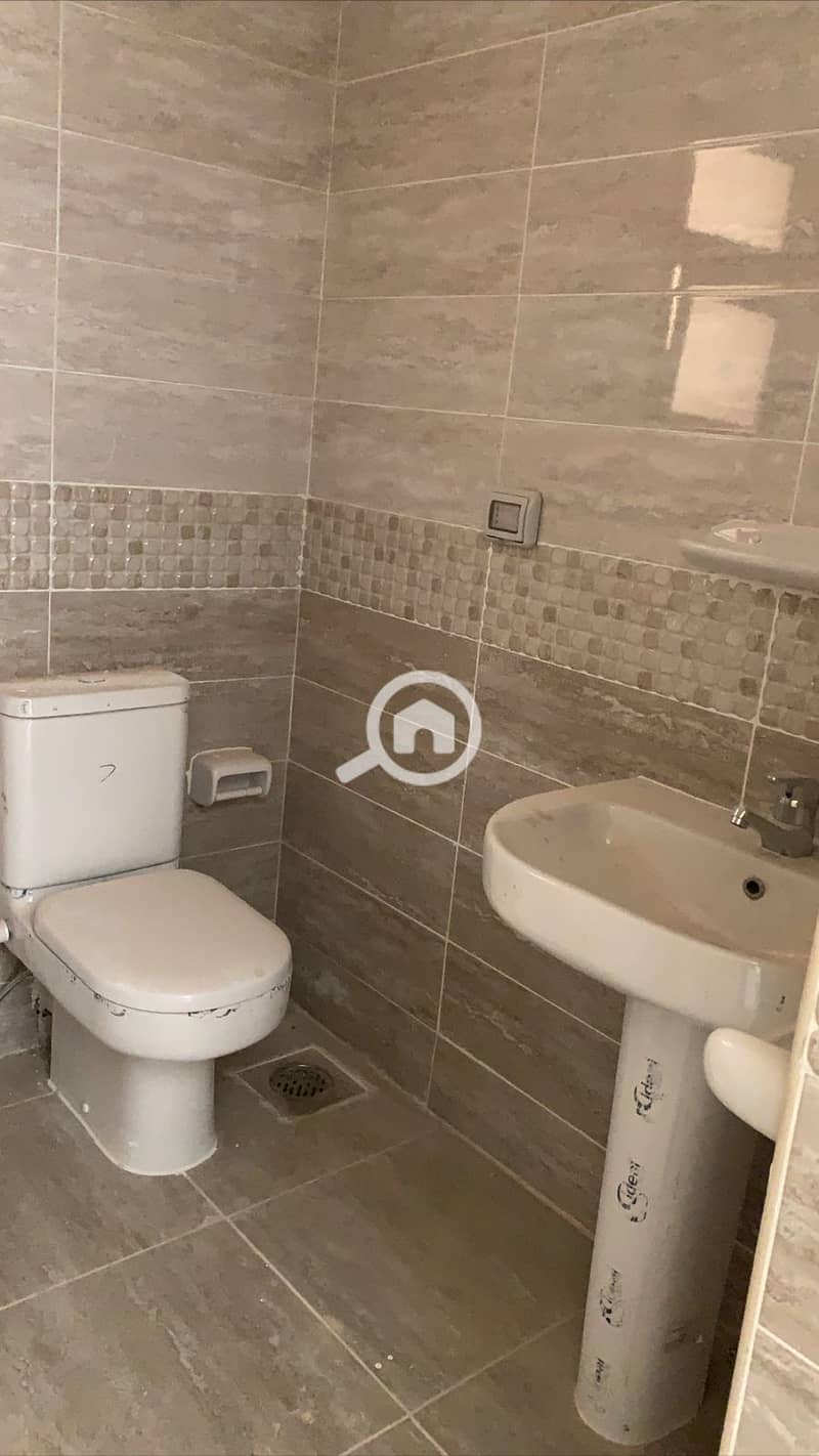 3 WhatsApp Image 2025-04-28 at 6.14. 35 PM (3). jpeg