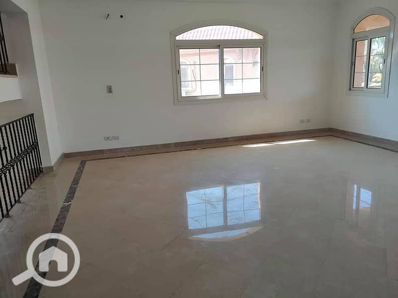 4 7f98df91-f0de-4b3d-8c9b-00778b6f784c. jpg