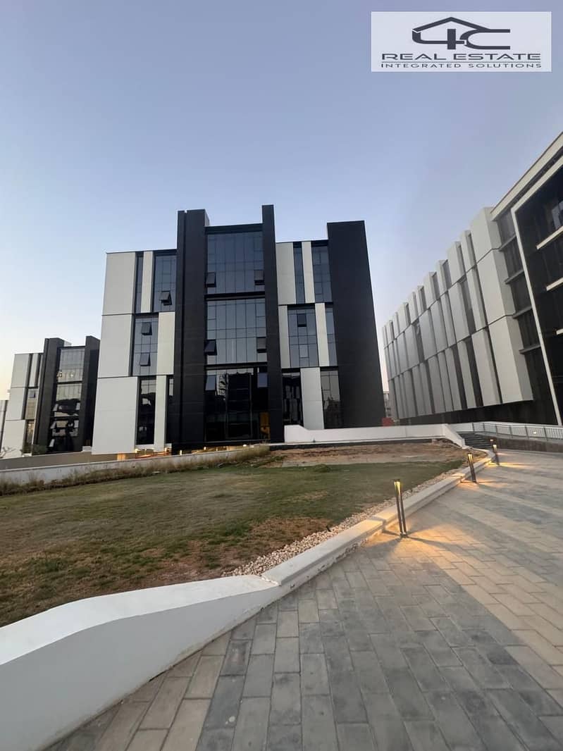 12 WhatsApp Image 2025-05-28 at 12.43. 16 PM. jpeg