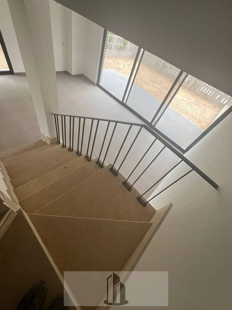 8 WhatsApp Image 2025-11-09 at 6.32. 00 PM. jpeg