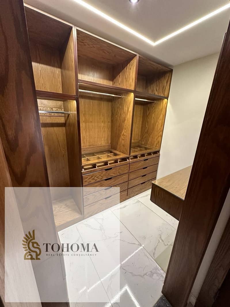 2 40f2c4ab-1789-4e45-9457-580911a50d99. jpg