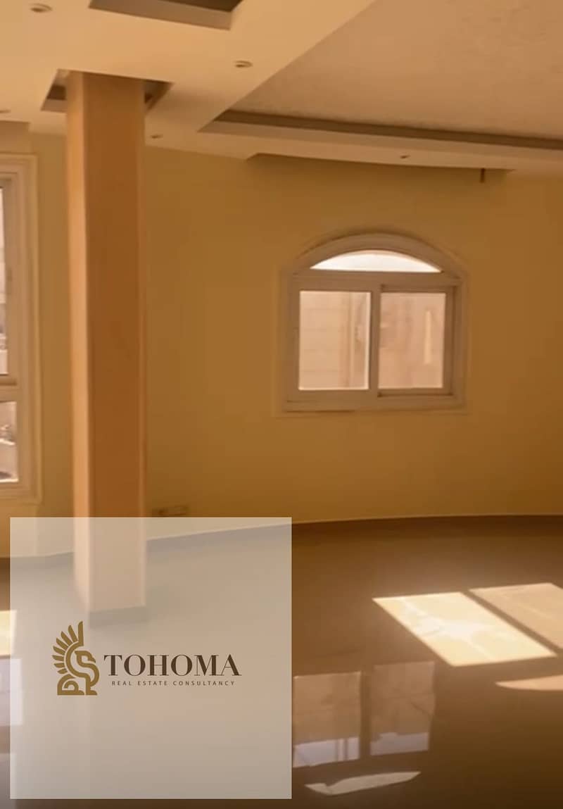 2 d7b2d627-c49e-42f1-a3bb-19d2478da75d. jpg