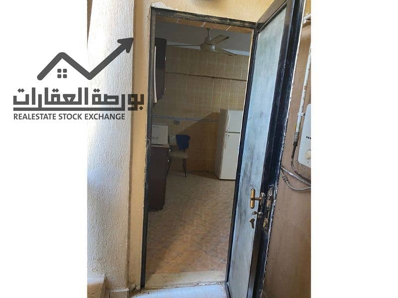 4 3a4af5df-f252-4dbc-b9c7-7f216bbd704a. jpg