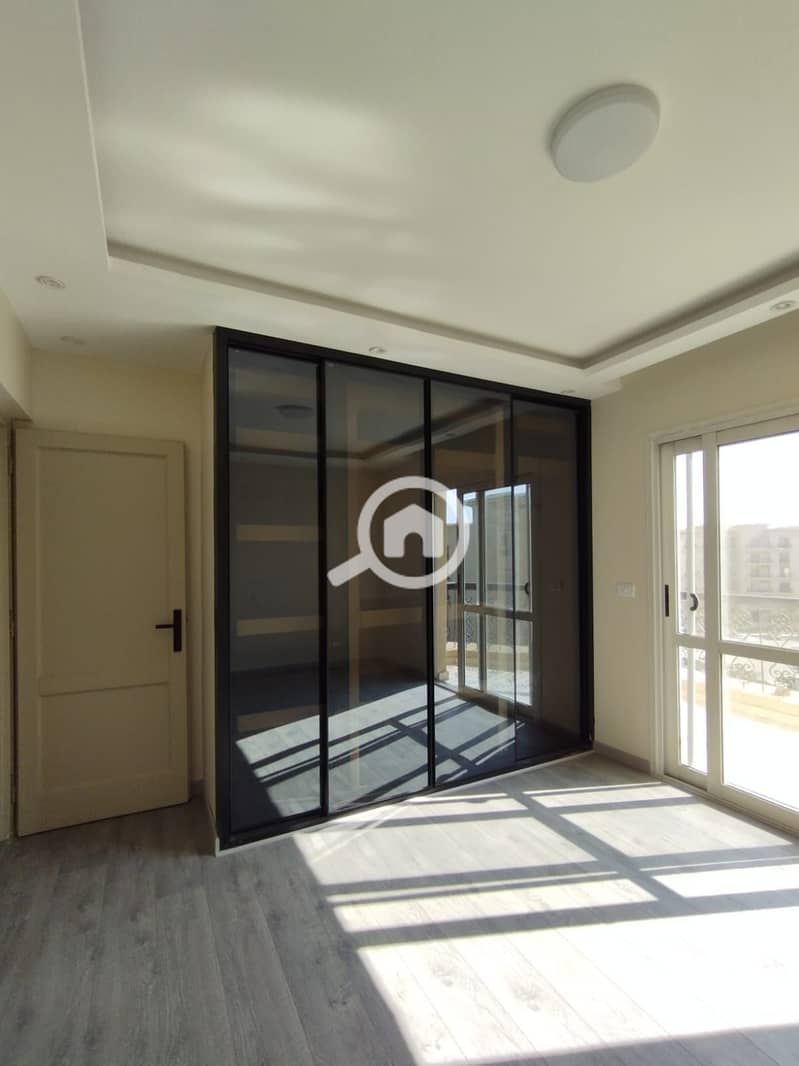 2 13503b25-54c3-49ef-9576-8725b0afa8a0. jpeg