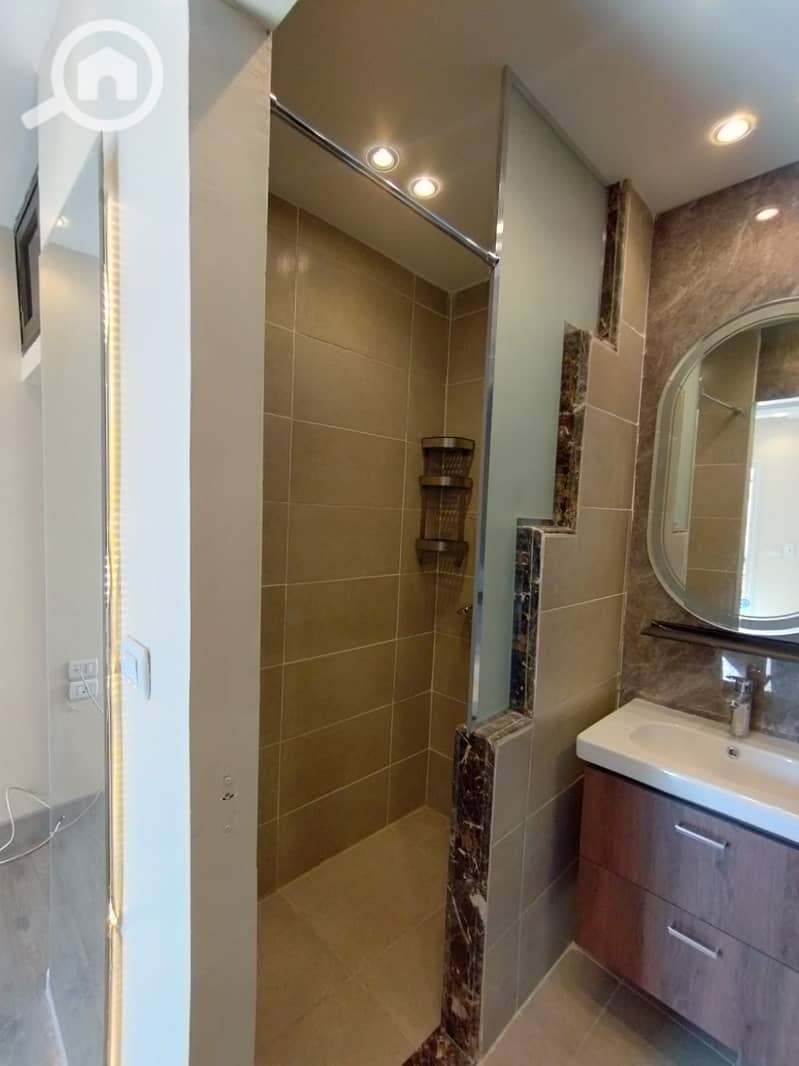 4 19a80b88-4a42-47ef-a93f-aa30b9108124. jpeg