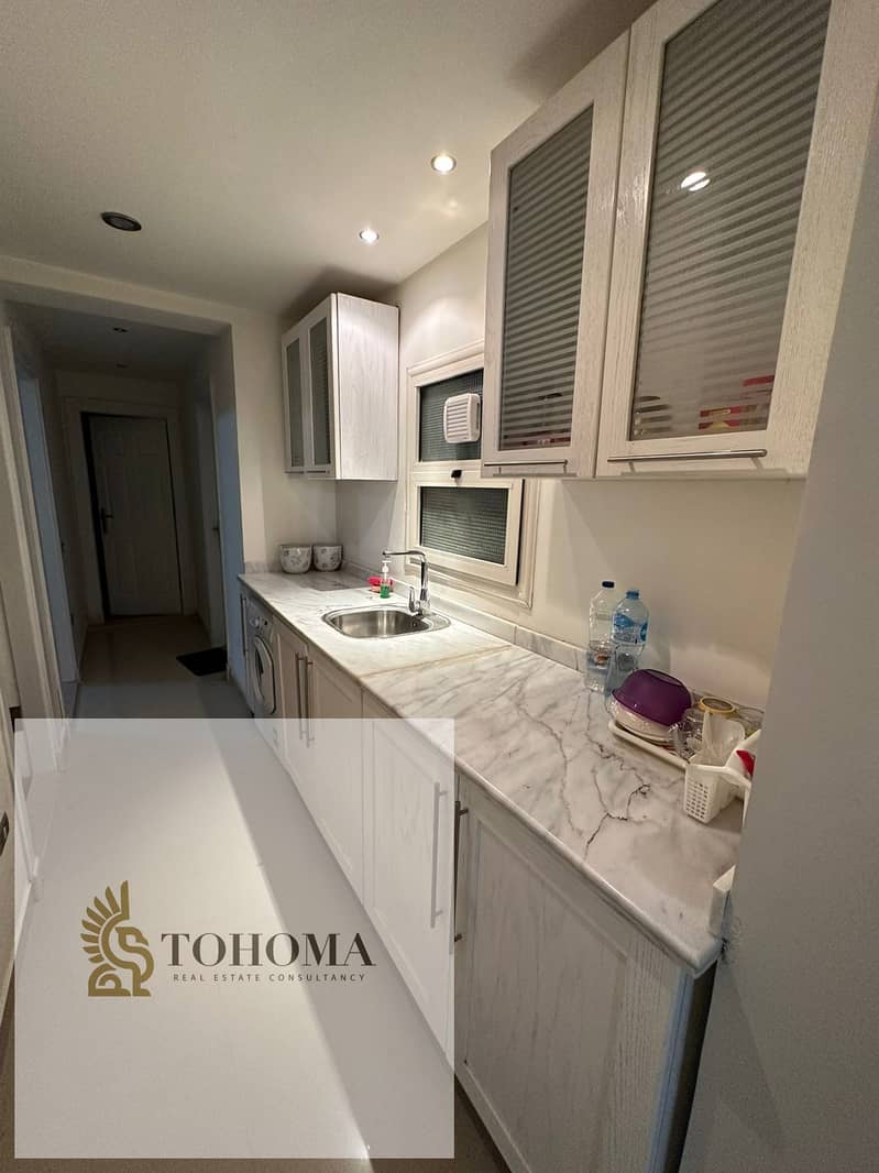 10 3232bff9-ac45-4fe0-8d84-2918c8baada9. jpg