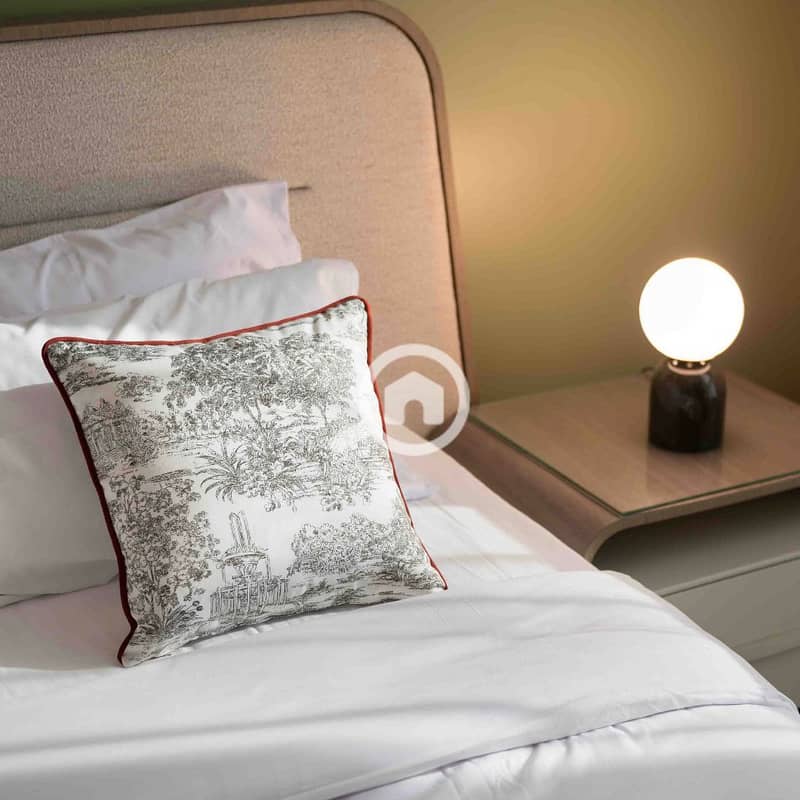 4 4a8f432b-faf6-4f6d-9f94-31d216864031. jpg