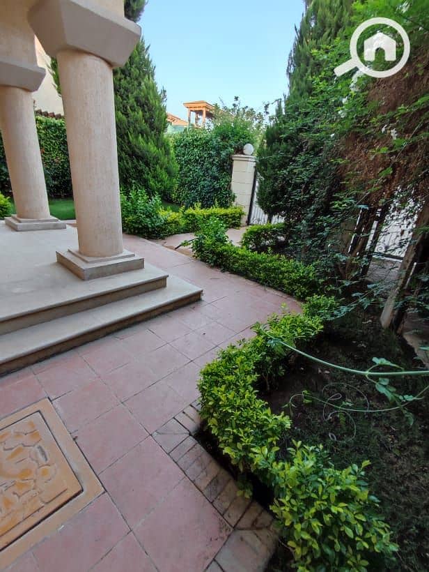 2 02ae9c64-2876-48b8-a582-d470ee9da614. jpg