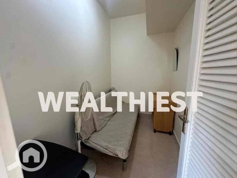 12 f60040ca-e1da-4f70-b6c0-5e2c51aa6d5f. jpg