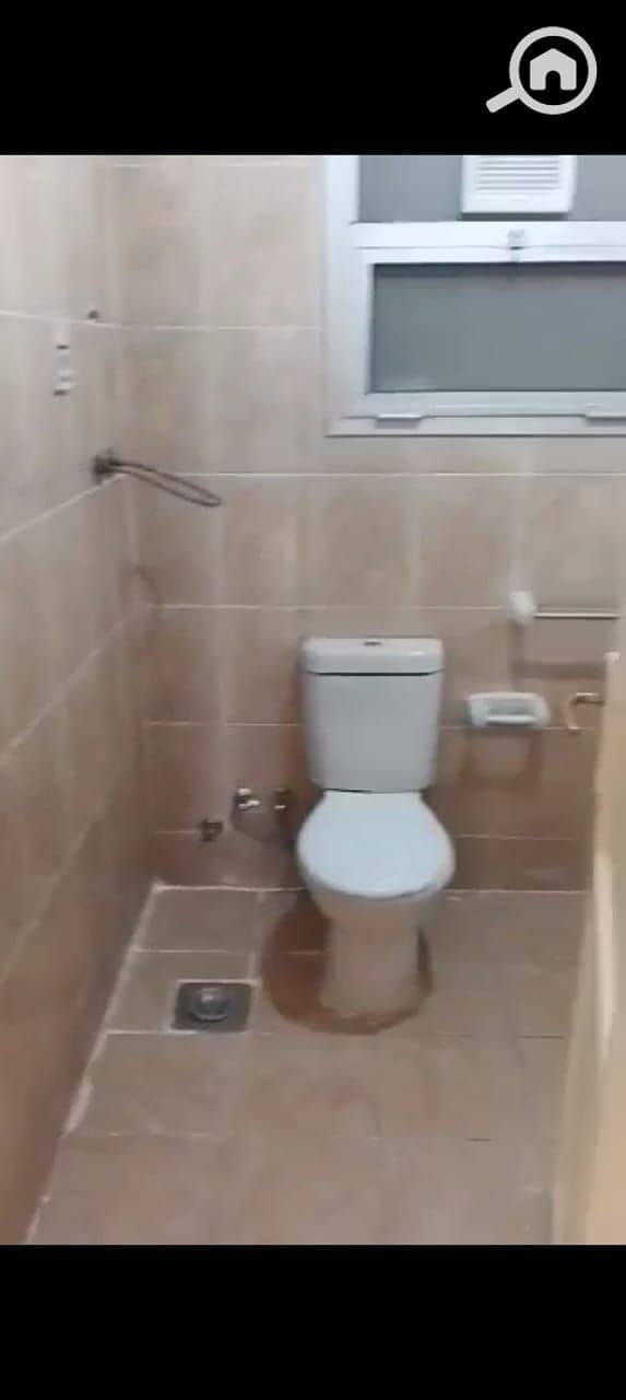 2 ad305f3d-ec6f-469c-a5bc-ad7cbe1b7d4a. jpg