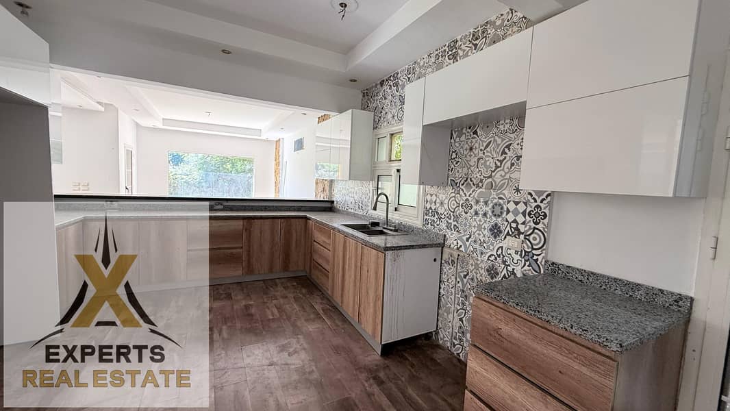 5 6a8229a7-3ca2-419b-88e4-e5b90e18b963. jpg