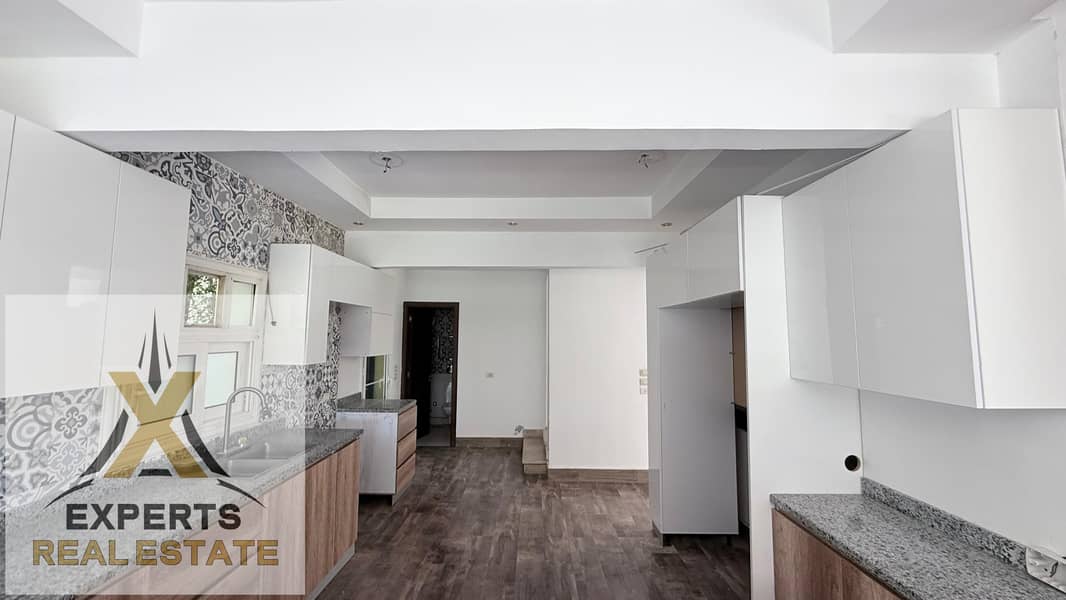 10 dae8b4ff-7780-4390-9c26-51c2dbdaa62c. jpg