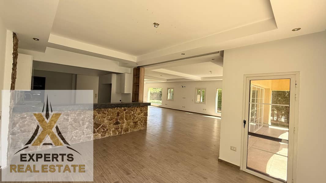 11 ecc0ce55-ea55-460a-8812-ca9aa7fd8a0c. jpg