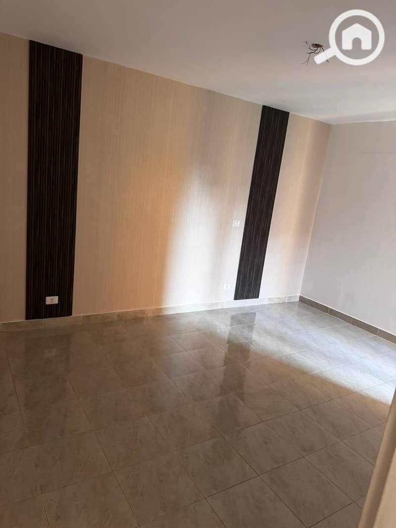 4 71e7d583-963f-4ac5-af48-550b7a8deae4. jpeg